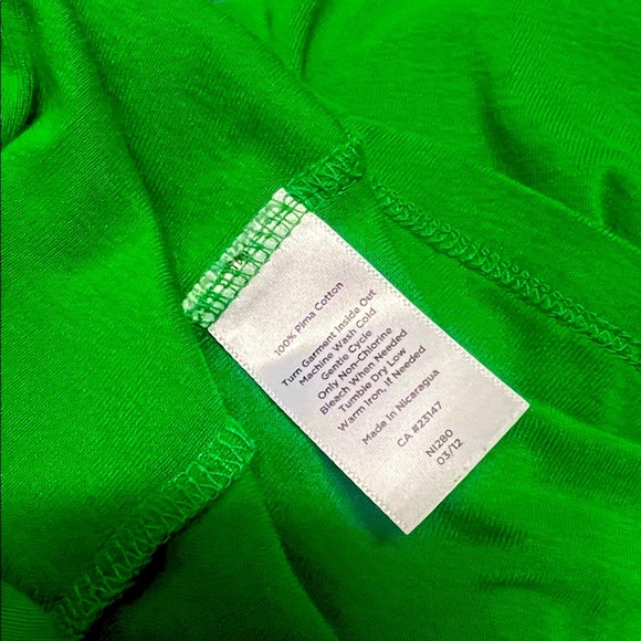 Talbots Vibrant Green Women's ๐ T-shirt - Picture 3 of 6